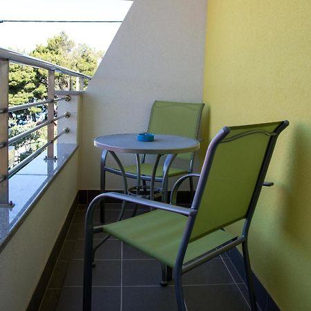 Nemira Sunny Apartments Omiš Kamer foto
