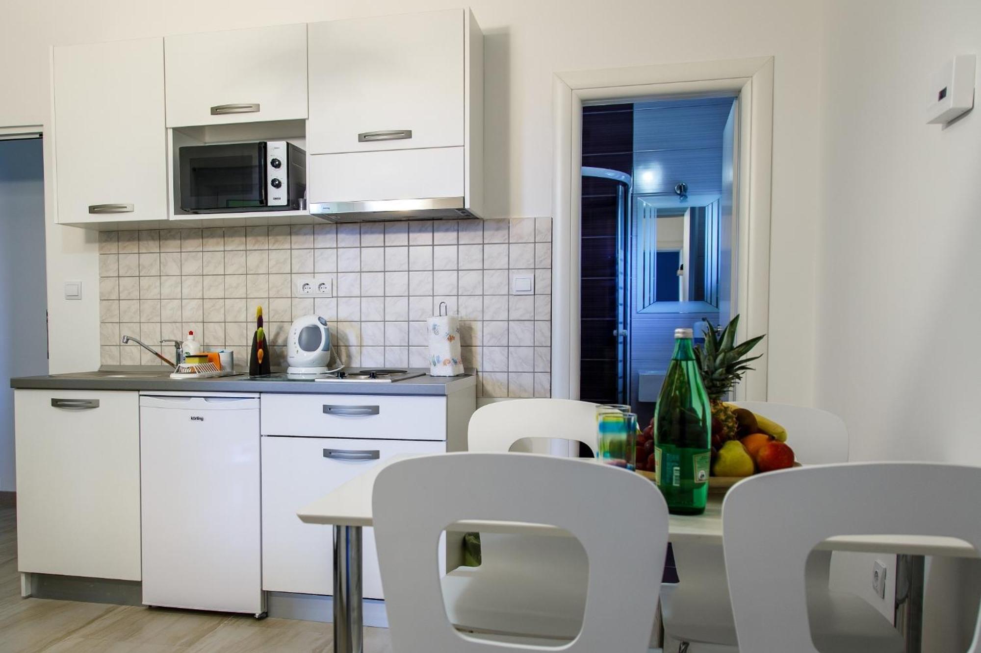Nemira Sunny Apartments Omiš Kamer foto