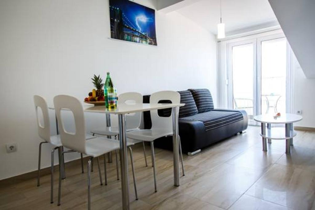 Nemira Sunny Apartments Omiš Kamer foto