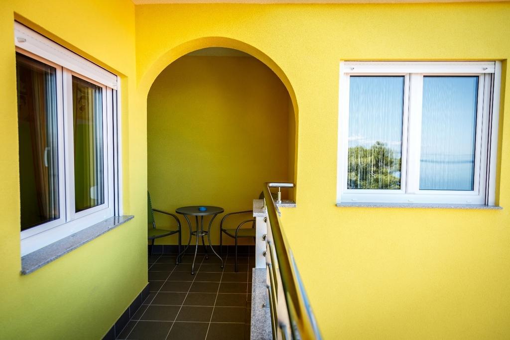 Nemira Sunny Apartments Omiš Kamer foto